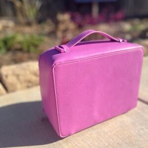 Beis Berry Cosmetic Case